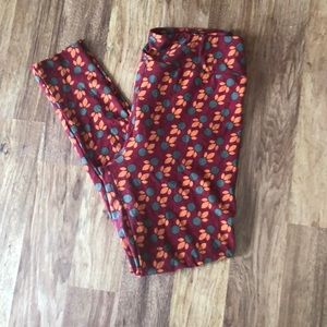 LuLaRoe Tall/Curvy leggings